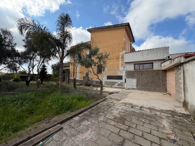 casa indipendente in vendita a Nettuno