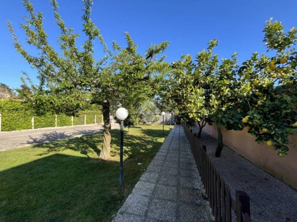 casa indipendente in vendita a Nettuno