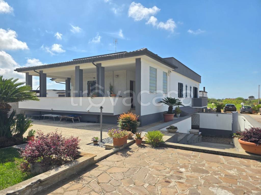 casa indipendente in vendita a Nettuno in zona Padiglione