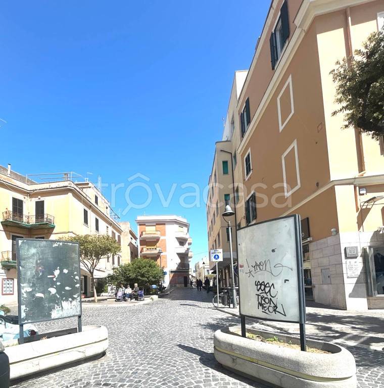 negozio in vendita a Nettuno