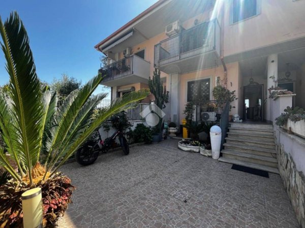 casa indipendente in vendita a Nettuno