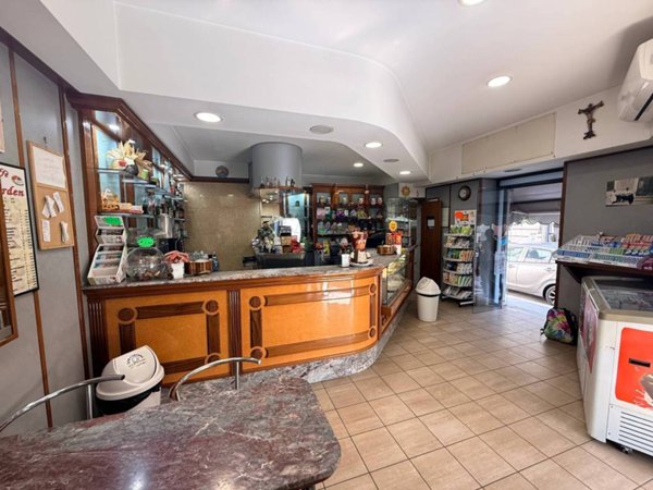 negozio in vendita a Nettuno