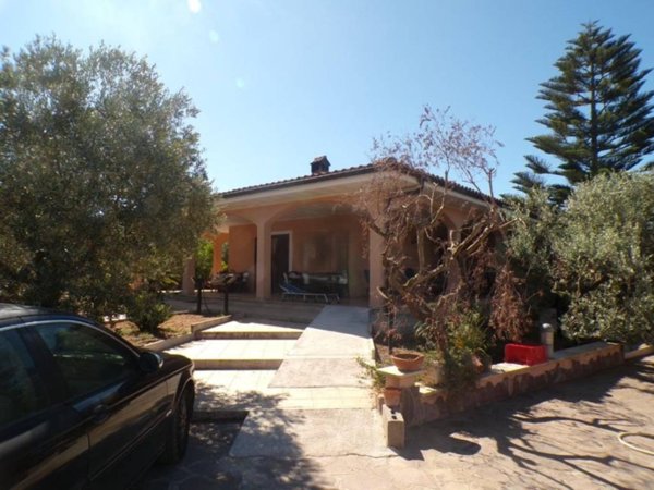 casa indipendente in vendita a Nettuno