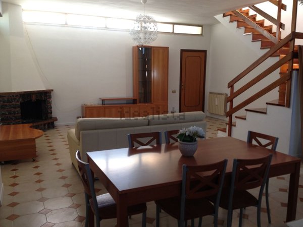 casa indipendente in vendita a Nettuno