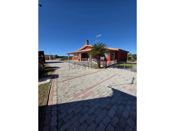 casa indipendente in vendita a Nettuno