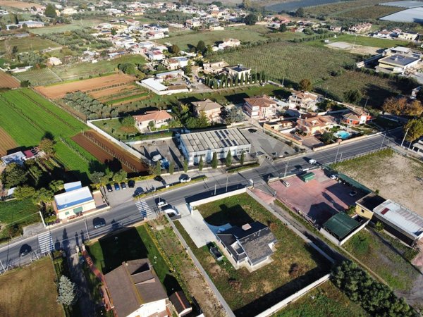 locale di sgombero in vendita a Nettuno