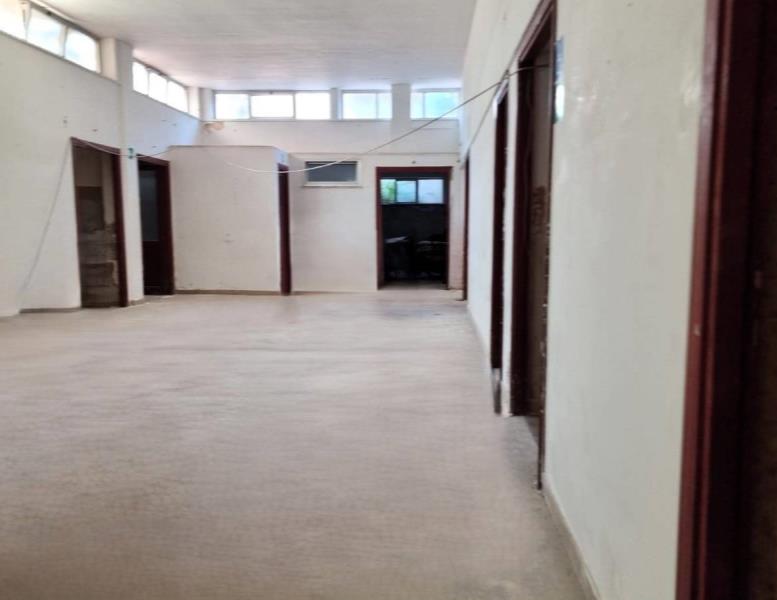 locale commerciale in vendita a Nettuno