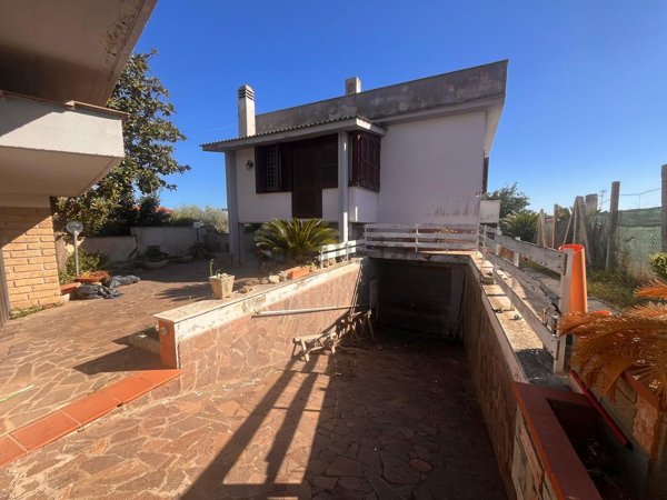 casa indipendente in vendita a Nettuno