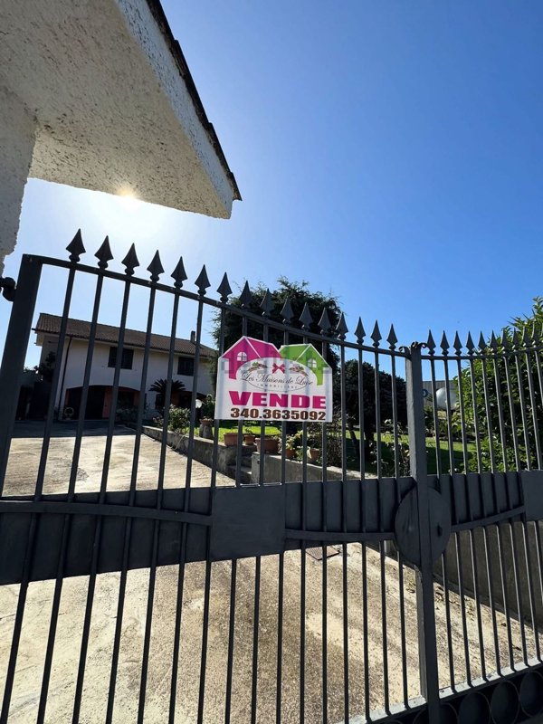 casa indipendente in vendita a Nettuno