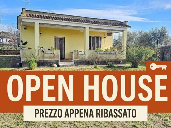 casa indipendente in vendita a Nettuno