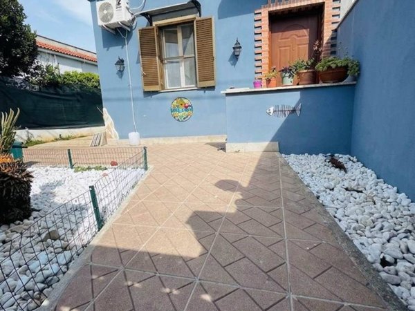casa indipendente in vendita a Nettuno in zona Padiglione