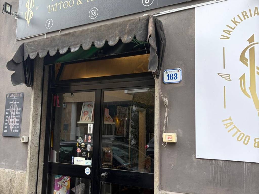 negozio in vendita a Nettuno