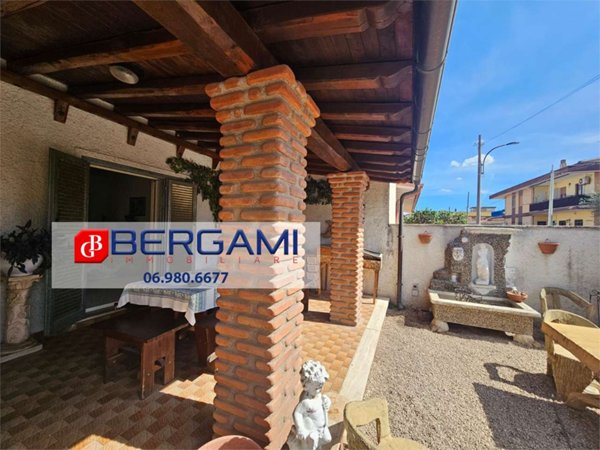 casa indipendente in vendita a Nettuno