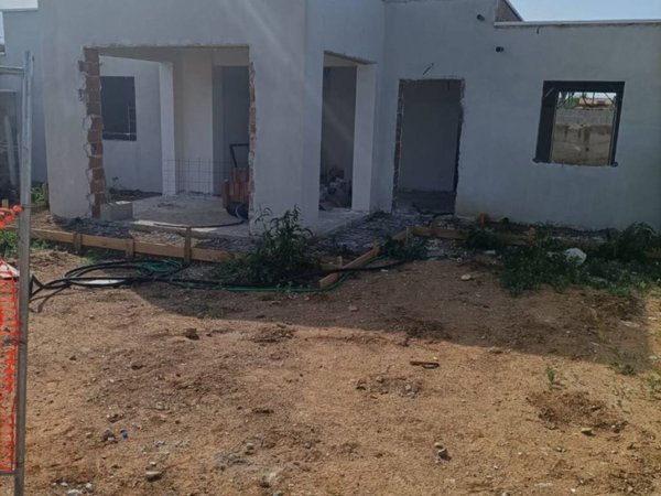 casa indipendente in vendita a Nettuno