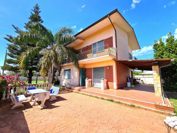 casa indipendente in vendita a Nettuno