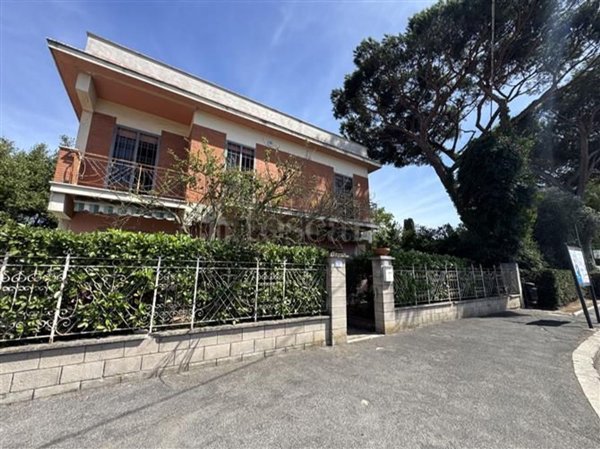 casa indipendente in vendita a Nettuno