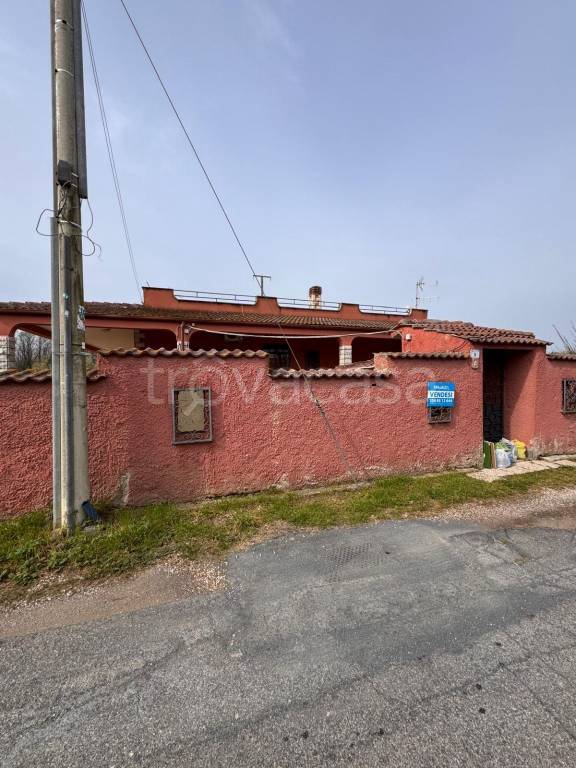 casa indipendente in vendita a Nettuno