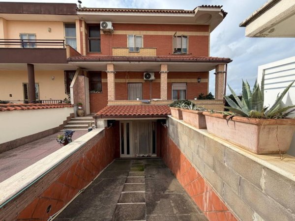 casa indipendente in vendita a Nettuno