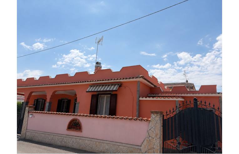 casa indipendente in vendita a Nettuno