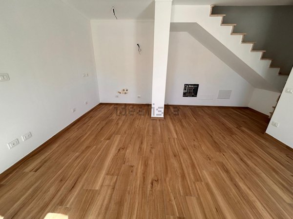 casa indipendente in vendita a Nettuno