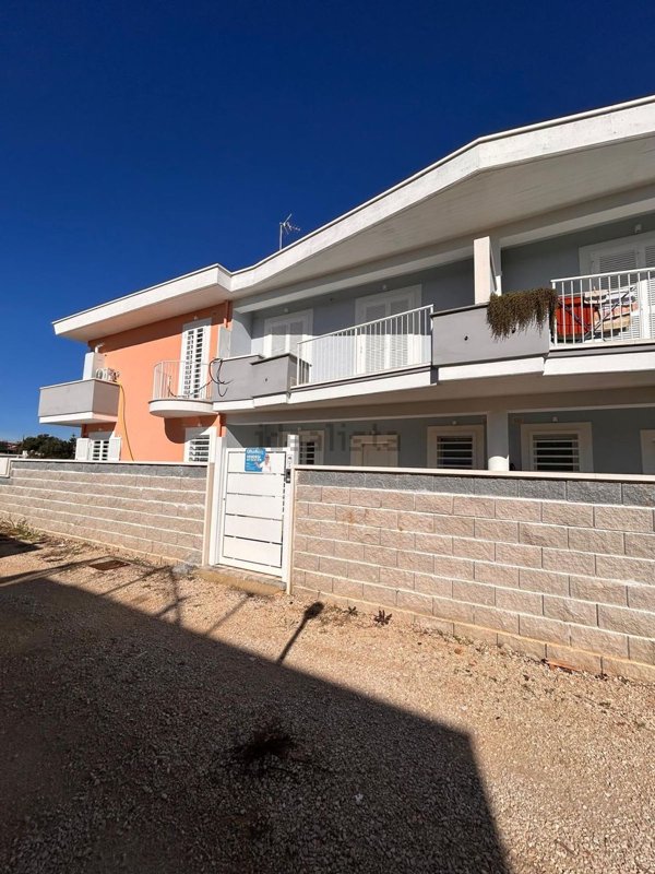 casa indipendente in vendita a Nettuno
