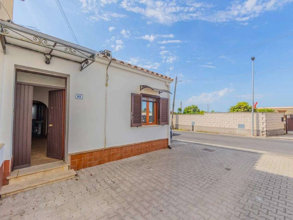 casa indipendente in vendita a Nettuno