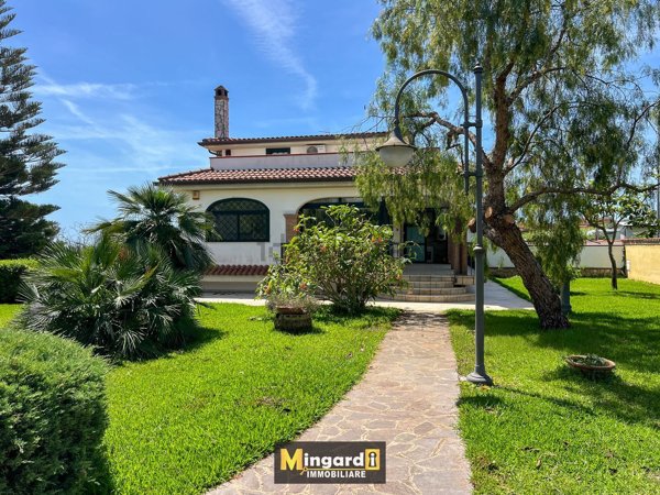 casa indipendente in vendita a Nettuno
