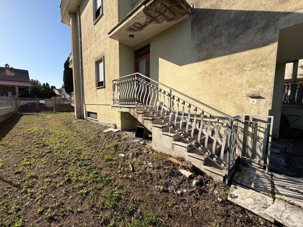 appartamento in vendita a Nettuno