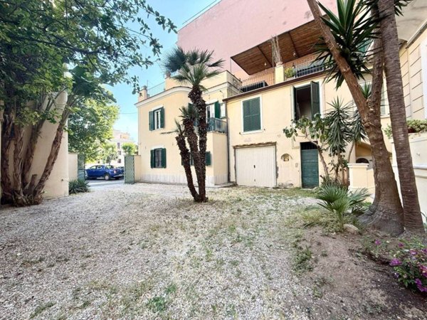 appartamento in vendita a Nettuno