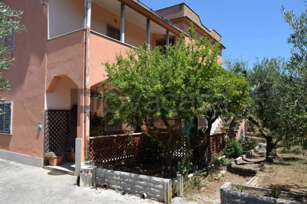 casa indipendente in vendita a Nettuno