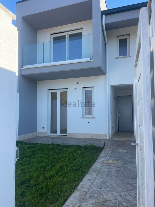 casa indipendente in vendita a Nettuno