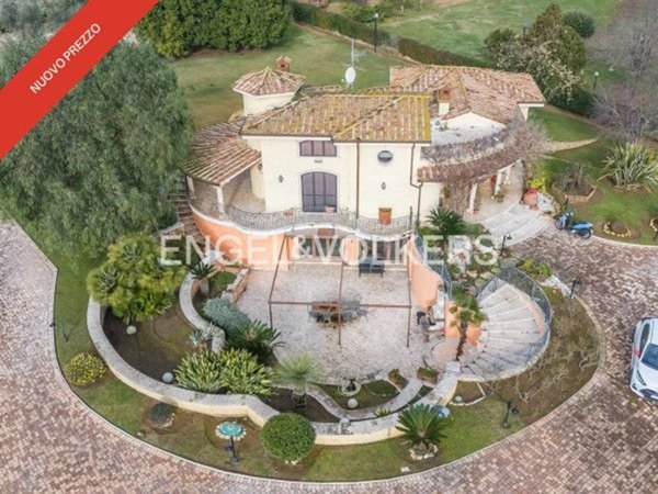 casa indipendente in vendita a Nettuno in zona Padiglione