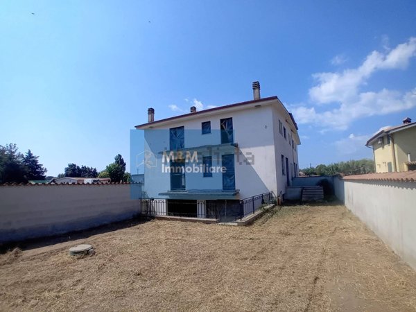 casa indipendente in vendita a Nettuno