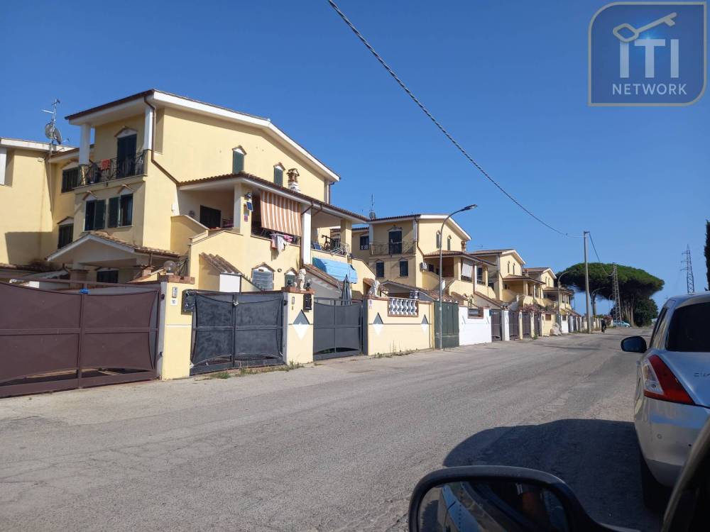 casa indipendente in vendita a Nettuno in zona Padiglione