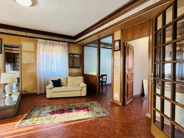 casa indipendente in vendita a Nettuno