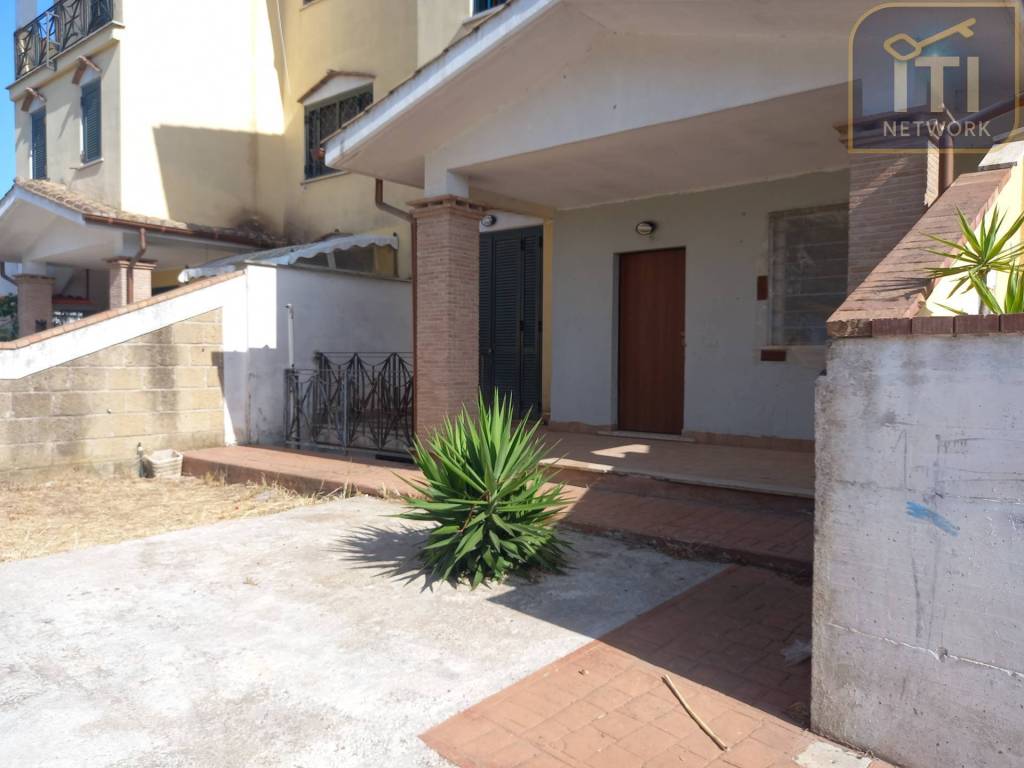 appartamento in vendita a Nettuno in zona Padiglione