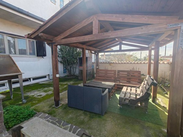 casa indipendente in vendita a Nettuno in zona Padiglione