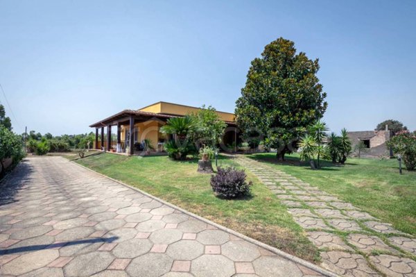 casa indipendente in vendita a Nettuno