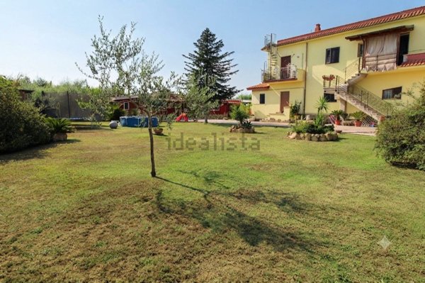 appartamento in vendita a Nettuno in zona Padiglione