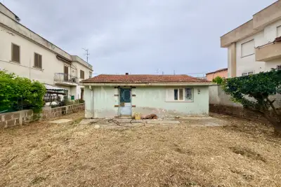 casa indipendente in vendita a Nettuno