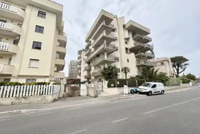 casa indipendente in vendita a Nettuno