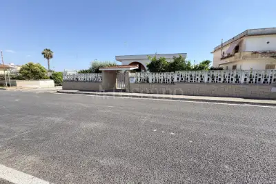 casa indipendente in vendita a Nettuno