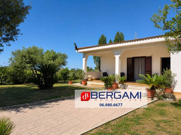 casa indipendente in vendita a Nettuno