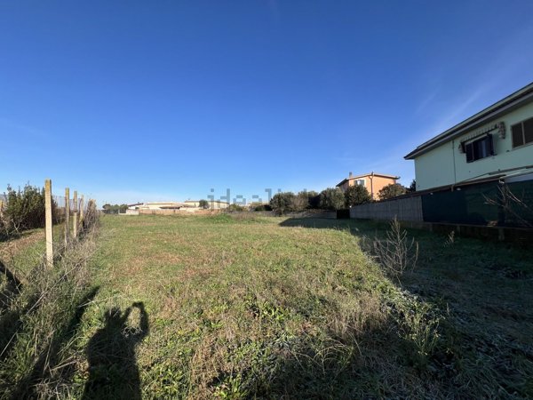 terreno edificabile in vendita a Nettuno