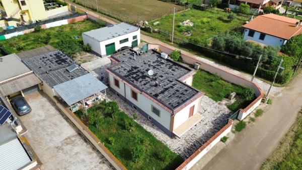 casa indipendente in vendita a Nettuno