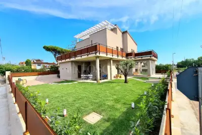 casa indipendente in vendita a Nettuno