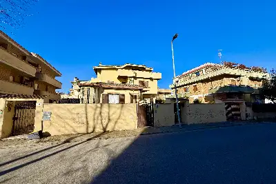 casa indipendente in vendita a Nettuno