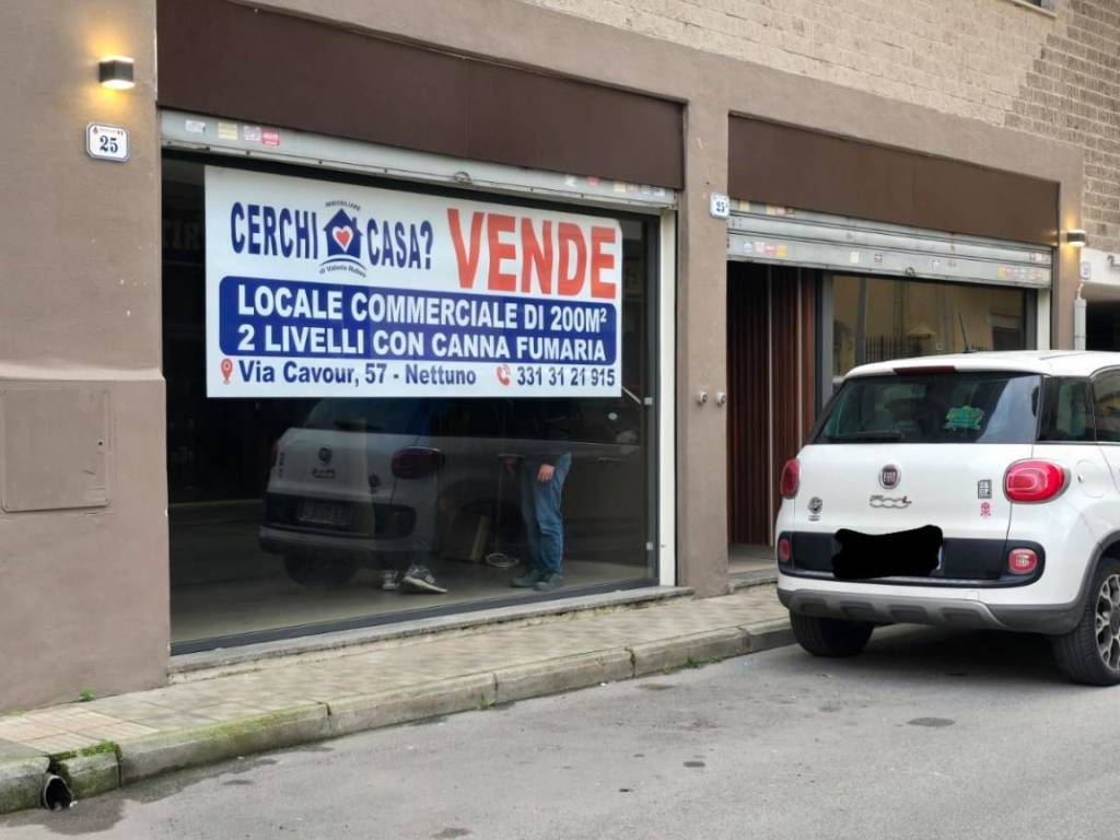 locale commerciale in vendita a Nettuno