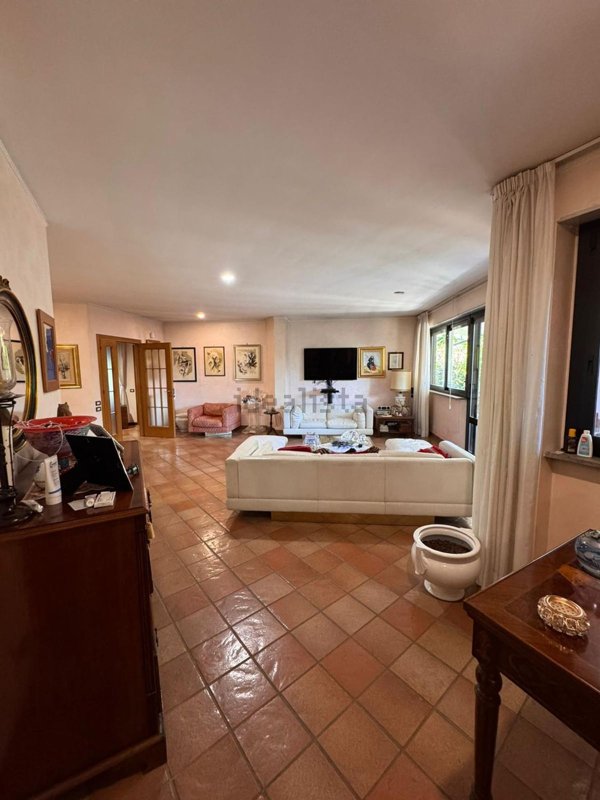 casa indipendente in vendita a Nettuno