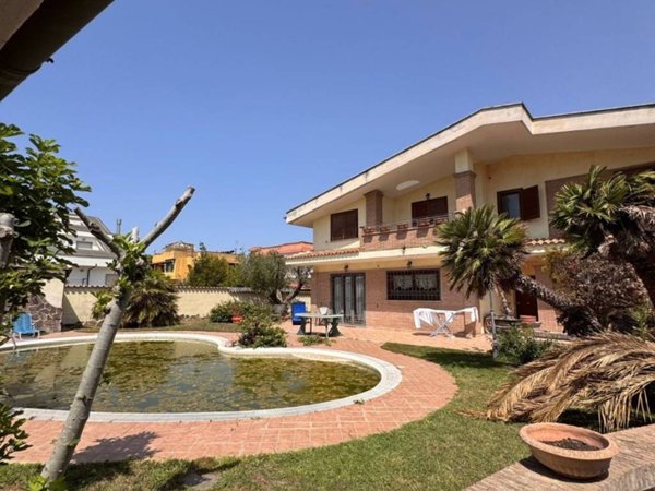 casa indipendente in vendita a Nettuno
